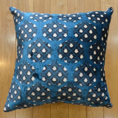 画像1: シルク&ベルベットクッションカバー約50×50cm（中材付き）