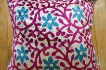 おすすめPoint！2: シルク&ベルベットクッションカバー約50×50cm（中材付き）