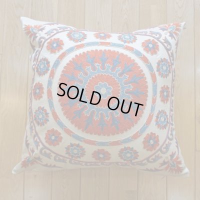 画像1: スザーニクッションカバー約50×50cm(中材付き)