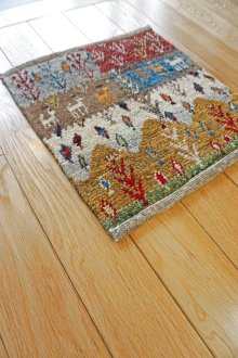 おすすめpoint！1: カシュクリ/座布団サイズ・四角39×36cm（フリンジなし）