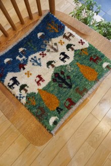 おすすめpoint！3: カシュクリ/座布団サイズ・四角37×35cm（フリンジなし）