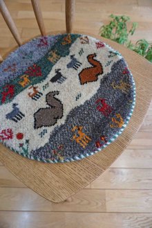 おすすめpoint！3: カシュクリ/座布団サイズ・丸38×38cm