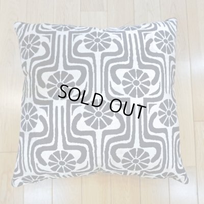 画像1: シルク&ベルベットクッションカバー約50×50cm（中材付き）