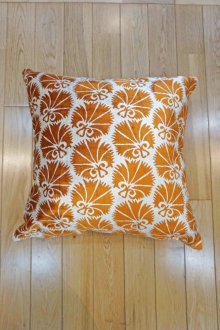 おすすめPoint！1: シルク&ベルベットクッションカバー約50×50cm（中材付き）