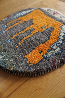 おすすめPoint！2: カシュクリ/座布団サイズ・丸39×39cm