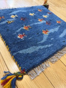 おすすめPoint！1: ギャッベ/座布団サイズ39×41cm（フリンジ・ボンボリあり）