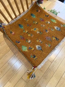 おすすめPoint！3: ギャッベ/座布団サイズ39×41cm（フリンジ・ボンボリあり）