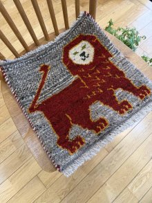 おすすめPoint！3: ギャッベ/座布団サイズ38×40cm（ボンボリなし）