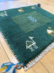 おすすめPoint！1: ギャッベ/座布団サイズ41×45cm（フリンジ・ボンボリあり）