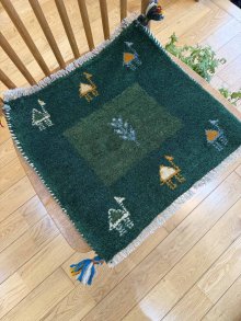 おすすめPoint！3: ギャッベ/座布団サイズ41×45cm（フリンジ・ボンボリあり）