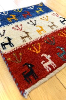 おすすめPoint！1: カシュクリ/座布団サイズ・四角38×35cm(フリンジなし)