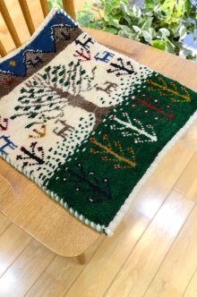 おすすめPoint！3: カシュクリ/座布団サイズ・四角43×36cm(フリンジなし)