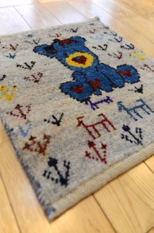 おすすめPoint！1: カシュクリ/座布団サイズ・四角40×35cm(フリンジなし)