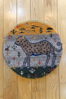 おすすめPoint！1: カシュクリ/座布団サイズ・丸38×37cm