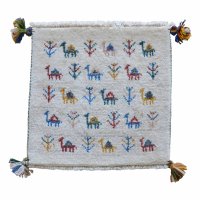 ギャッベ/座布団サイズ42×44cm（フリンジ・ボンボリあり）