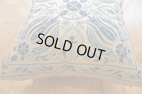 画像3: スザーニクッションカバー約50×50cm(中材付き） (3)