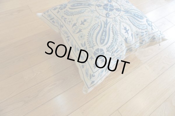 画像5: スザーニクッションカバー約50×50cm(中材付き） (5)