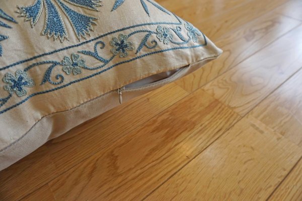 画像4: スザーニクッションカバー約50×50cm(中材付き) (4)