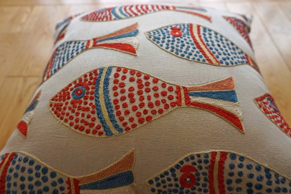 画像3: スザーニクッションカバー約50×50cm(中材付き） (3)