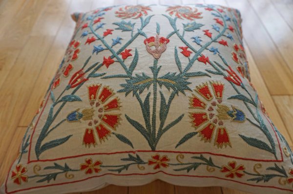 画像3: スザーニクッションカバー約50×50cm(中材付き） (3)