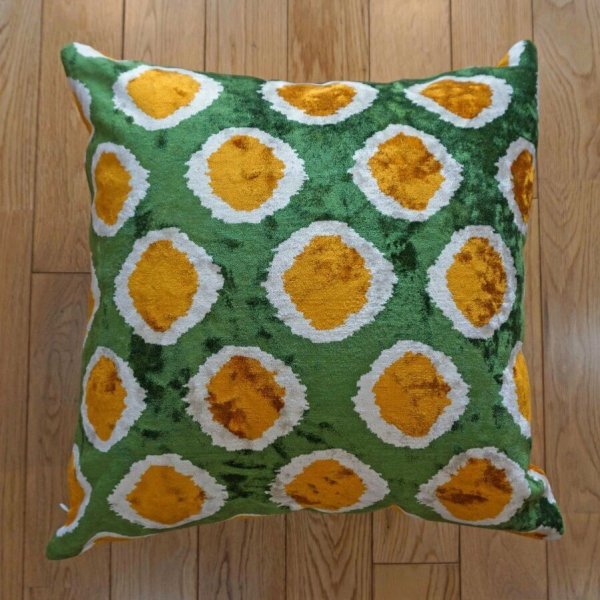 画像1: シルク&ベルベットクッションカバー約50×50cm（中材付き） (1)