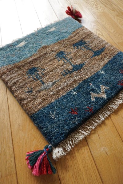 画像1: ギャッベ/座布団サイズ40×41cm(フリンジ・ボンボリあり)