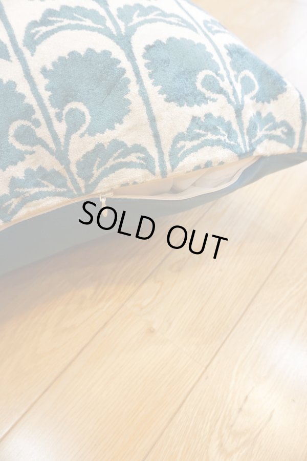 画像4: シルク&ベルベットクッションカバー約50×50cm（中材付き） (4)