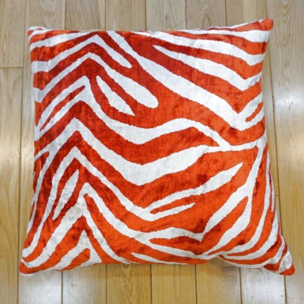 画像1: シルク&ベルベットクッションカバー約50×50cm(中材付き) (1)