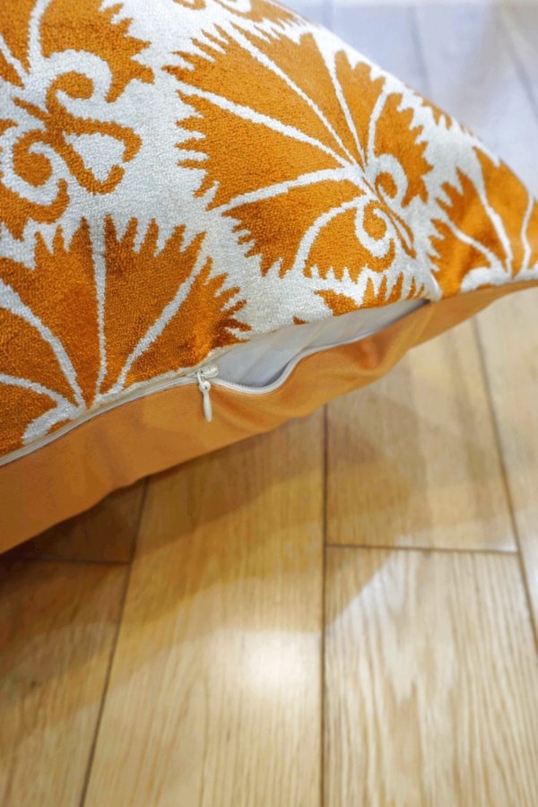 画像4: シルク&ベルベットクッションカバー約50×50cm（中材付き） (4)