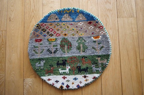 画像3:  『福袋2026』カシュクリ/座布団サイズ丸約40×40cm 2枚セット 通常価格¥37,400  (3)