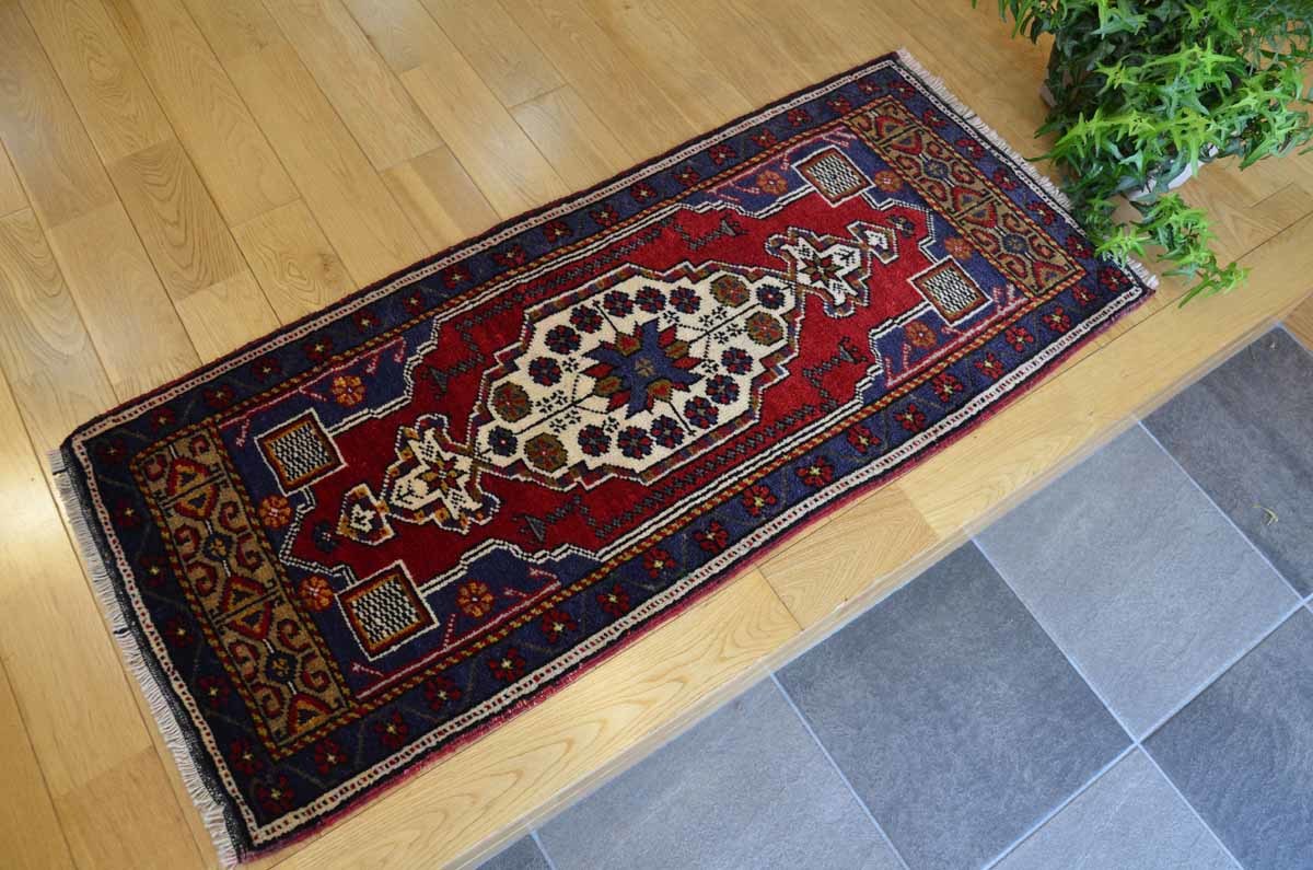 トルコ絨毯 93 57cm Abraj アブラッシュ Isik Selahattin